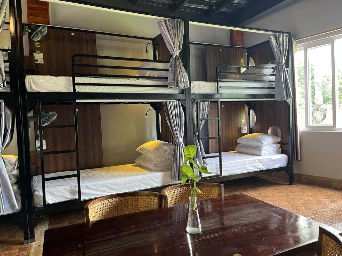 Rocks Ha Giang Hostel & Tour מראה חיצוני תמונה