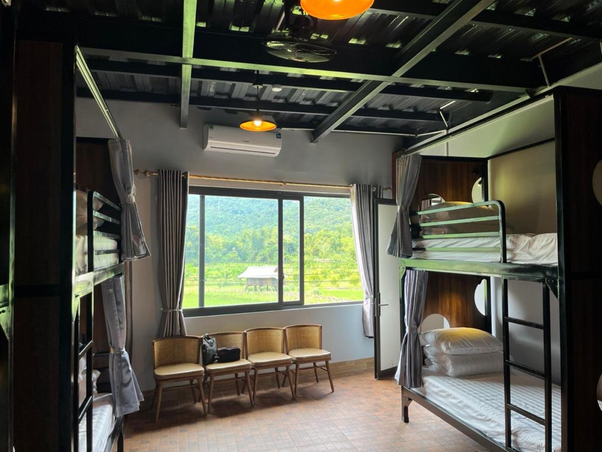 Rocks Ha Giang Hostel & Tour מראה חיצוני תמונה