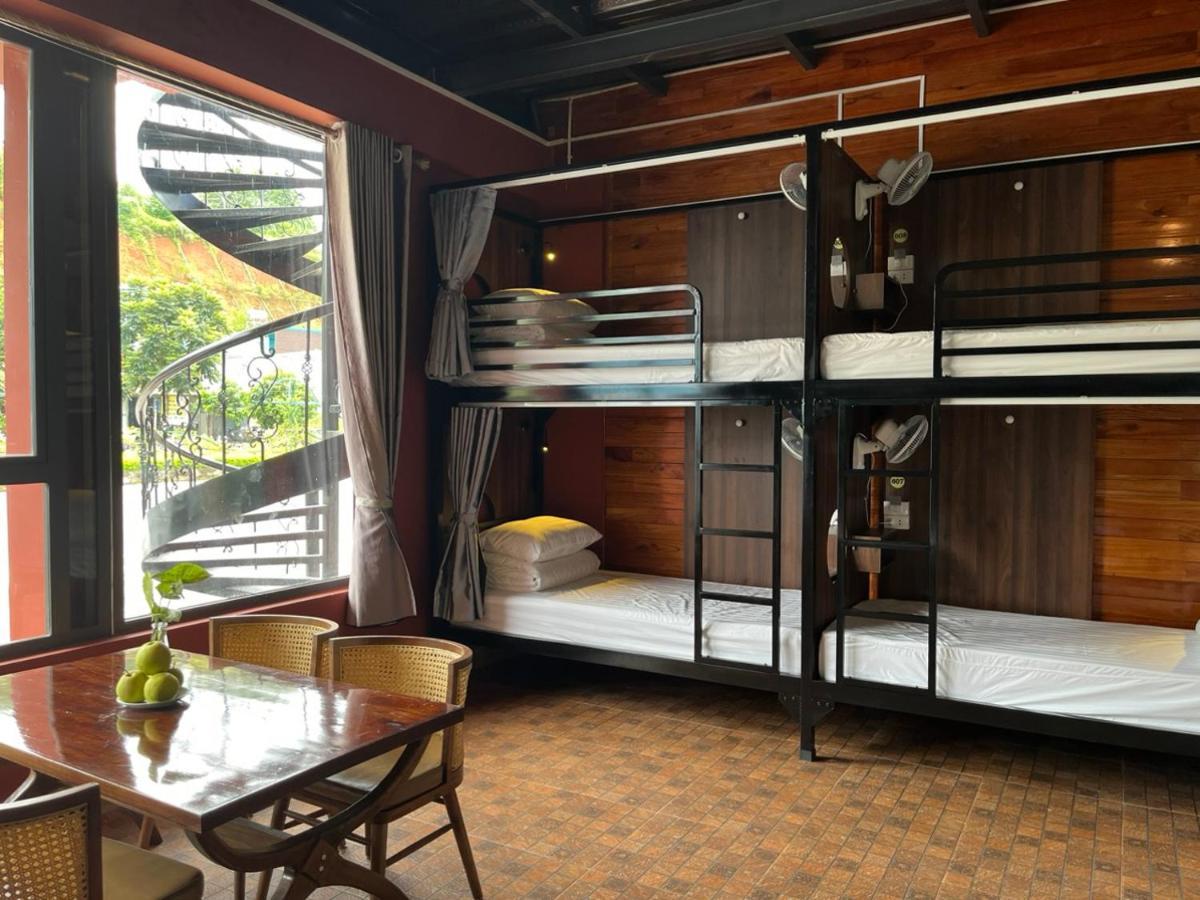 Rocks Ha Giang Hostel & Tour מראה חיצוני תמונה